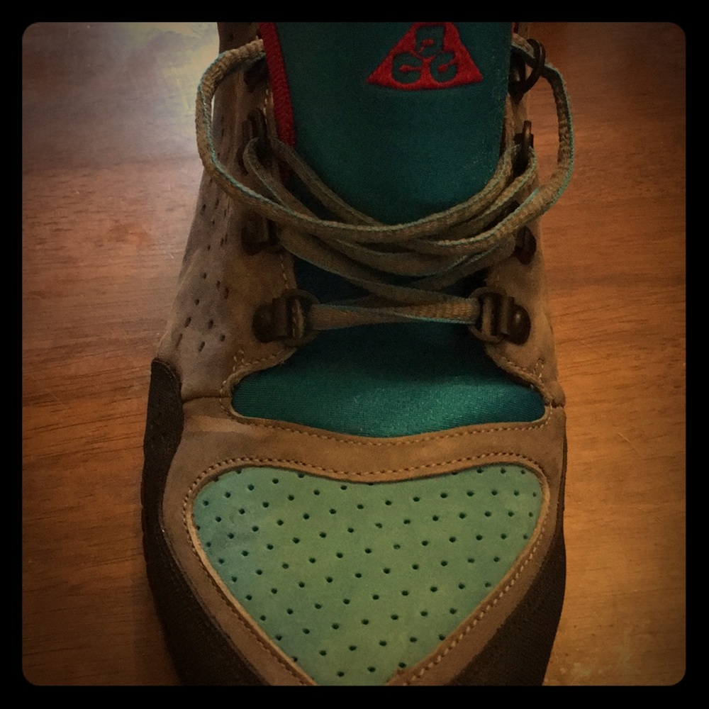 Nike ACG boot